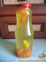 Фото приготовления рецепта: Апельсиновая настойка (1 вариант) - шаг №4