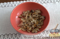Фото приготовления рецепта: Макаронная запеканка с грибами (в мультиварке) - шаг №6