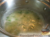Фото приготовления рецепта: Суп-пюре картофельный с сухариками - шаг №12