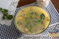 Фото приготовления рецепта: Сырный суп с мятой (в мультиварке) - шаг №8