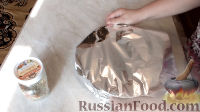 Фото приготовления рецепта: Скумбрия с картошкой, запеченная в духовке - шаг №10