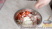 Фото приготовления рецепта: Салат из куриной грудки и фасоли - шаг №7