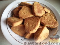Фото приготовления рецепта: Простое печенье на кефире - шаг №9