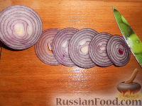 Фото приготовления рецепта: Тушеные грибы с соевым соусом и чесноком - шаг №6