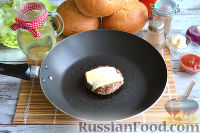 Фото приготовления рецепта: Бургер классический - шаг №3