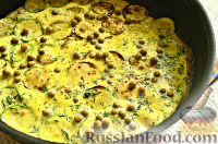 Фото приготовления рецепта: Закуска из кабачков, яиц и зеленого горошка - шаг №11