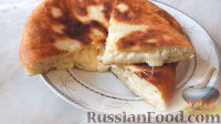 Фото к рецепту: Дрожжевой пирог с сыром (на сковороде)