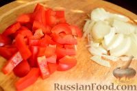 Фото приготовления рецепта: Теплый салат с баклажанами и говяжьим языком - шаг №3