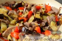 Фото приготовления рецепта: Теплый салат с баклажанами и говяжьим языком - шаг №4