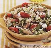 Фото к рецепту: Салат из кус-куса, куриного мяса и овощей
