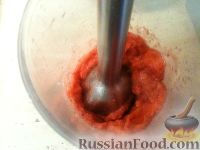 Фото приготовления рецепта: Масляно-клубничный крем - шаг №2