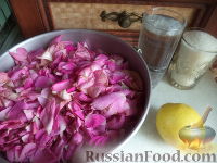 Фото приготовления рецепта: Варенье из лепестков роз - шаг №1