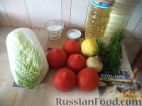 Фото приготовления рецепта: Салат из пекинской капусты с помидорами - шаг №1