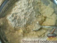 Фото приготовления рецепта: Закусочные кексы из цветной капусты - шаг №10