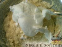 Фото приготовления рецепта: Закусочные кексы из цветной капусты - шаг №12