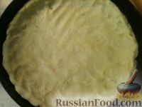 Фото приготовления рецепта: Сырно-луковый пирог - шаг №5
