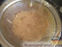 Фото приготовления рецепта: Печень, тушенная в сметанном соусе - шаг №13