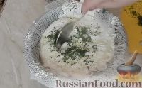 Фото приготовления рецепта: Молодой картофель с копченой курицей, в сливках - шаг №13