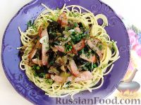 Фото к рецепту: Спагетти с баклажанами и ветчиной