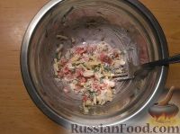 Фото приготовления рецепта: Закуска из жареных кабачков с овощами - шаг №3