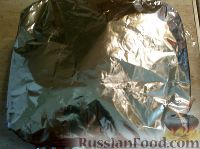 Фото приготовления рецепта: Камбала, запеченная с картофелем и луком - шаг №11