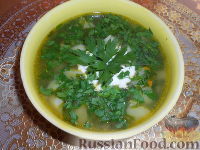 Фото приготовления рецепта: Суп картофельный со щавелем - шаг №17