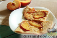 Фото приготовления рецепта: Волованы с марципаном и консервированными персиками, из слоёного теста "наоборот" - шаг №3