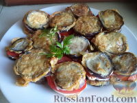 Фото к рецепту: Баклажаны в кляре с помидорами