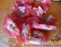Фото приготовления рецепта: Простая закуска из баклажанов и помидоров - шаг №4
