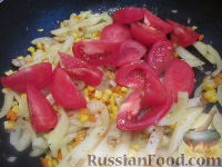 Фото приготовления рецепта: Рис с капустой и грибами (на сковороде) - шаг №11