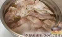 Фото приготовления рецепта: Куриные бёдрышки в винном маринаде - шаг №3