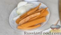 Фото приготовления рецепта: Куриный рулет с шампиньонами и морковью - шаг №4