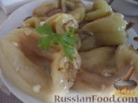 Фото к рецепту: Запеченный болгарский перец с чесноком