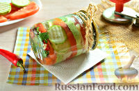 Фото приготовления рецепта: Маринованная закуска из кабачка, помидора и лука - шаг №10