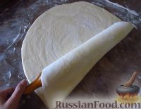 Фото приготовления рецепта: Фытыр по-египетски (слоеный пирог с заварным кремом) - шаг №12