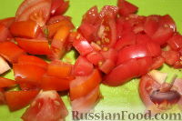 Фото приготовления рецепта: Салат с куриным филе, болгарским перцем, шпинатом (в лепешке) - шаг №6