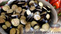 Фото приготовления рецепта: Салат "Ленивый огонёк" из баклажанов с помидорами (на зиму) - шаг №3