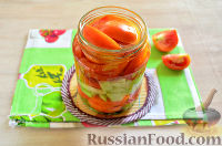 Фото приготовления рецепта: Маринованные помидоры дольками, с кабачками, перцем, морковью - шаг №9