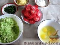 Фото приготовления рецепта: Запеканка из кабачков, с фаршем и помидорами - шаг №5