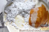 Фото приготовления рецепта: Десерт из персиков с ликером - шаг №3