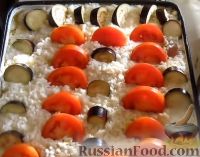 Фото приготовления рецепта: Запеканка рисовая с куриной грудкой и овощами - шаг №7