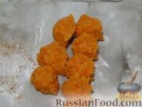 Фото приготовления рецепта: Морковные котлеты - шаг №6