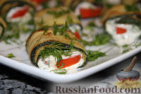 Фото к рецепту: Рулетики "Тещин язык" из цуккини (Zucchini Rolls)