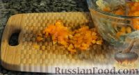 Фото приготовления рецепта: Салат из пасты, с сыром фета и овощами - шаг №3