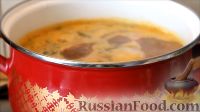 Фото приготовления рецепта: Суп с фрикадельками и сырными шариками (клецками) - шаг №2