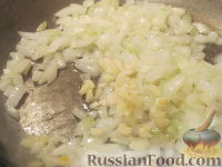 Фото приготовления рецепта: Куриные сердечки в горшочках, с овощами - шаг №8