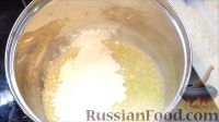 Фото приготовления рецепта: Цветная капуста под соусом бешамель - шаг №5