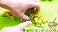 Фото приготовления рецепта: Салат с креветками - шаг №6
