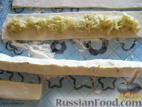 Фото приготовления рецепта: Кольцевой пирог с двойной начинкой - шаг №4