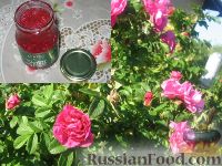 Фото к рецепту: Заготавливаем чайную розу. Лепестки розы, перетертые с сахаром.